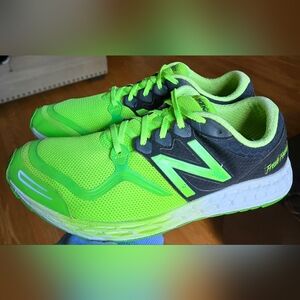 New Balance Neon Green and Black Athletic Shoes